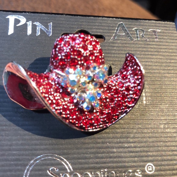 Red hat lady brooch pin NWT bling bling - Picture 6 of 6